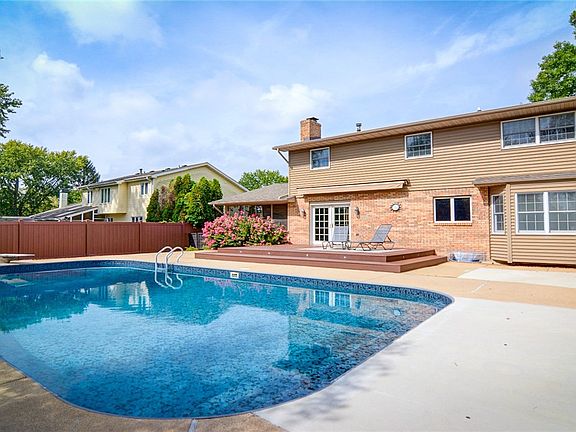 3rd image of 4484 Country Manor Ln