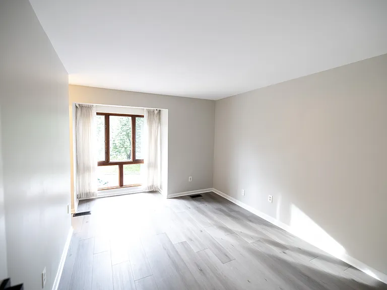10265 Windstream Dr — Photo 6