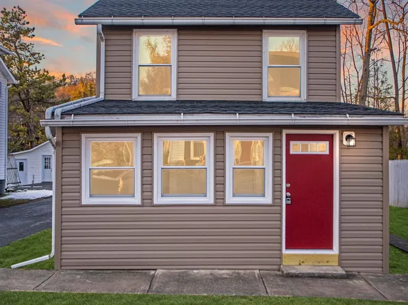 665 W 3rd St, Lock Haven, PA 17745