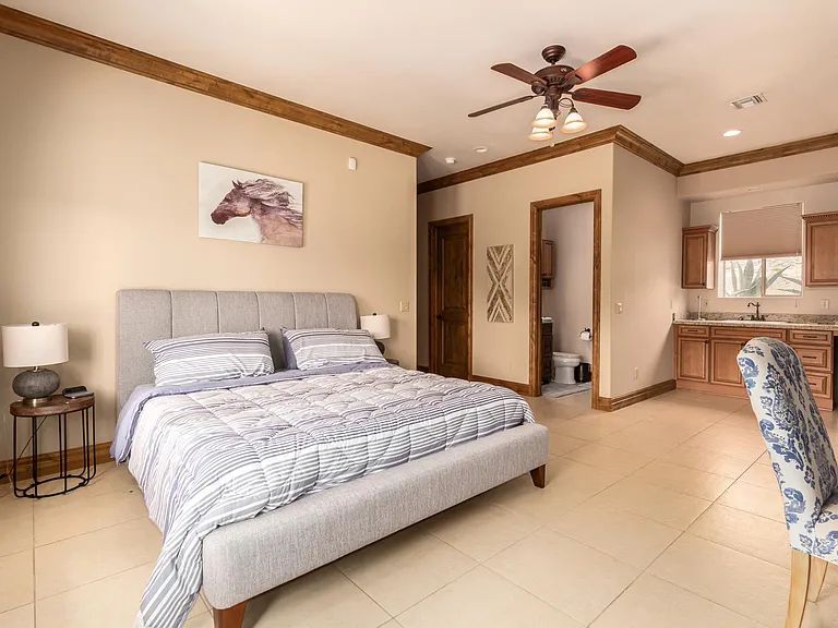 6770 E Skyline Dr — Photo 11