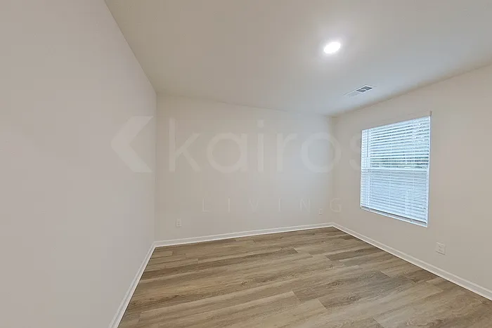 113 Inez Ave — Photo 25