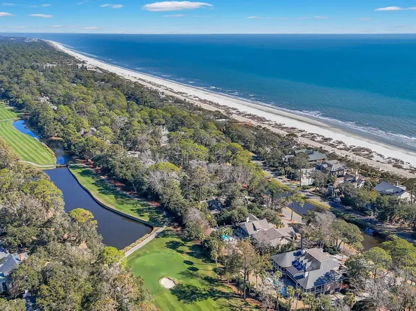 30 W Beach Lagoon Drive, Hilton Head Island, SC 29928