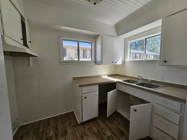 Breckenridge Apartments