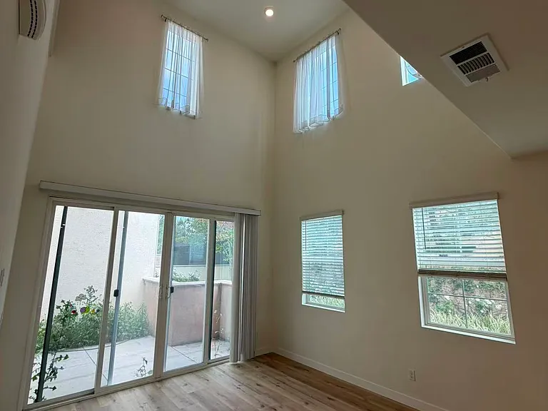 7169 Montecito Ln — Photo 11
