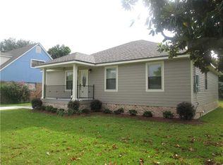 621 Emerald Ave, Gretna, LA 70056