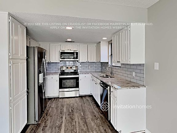 4th image of 4902 Green Hollow Dr