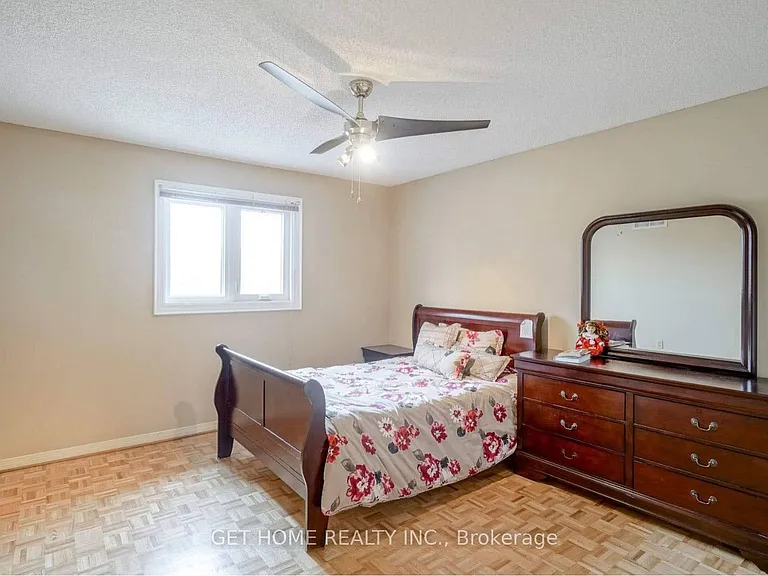 5668 Turney Dr #UPPER — Photo 18