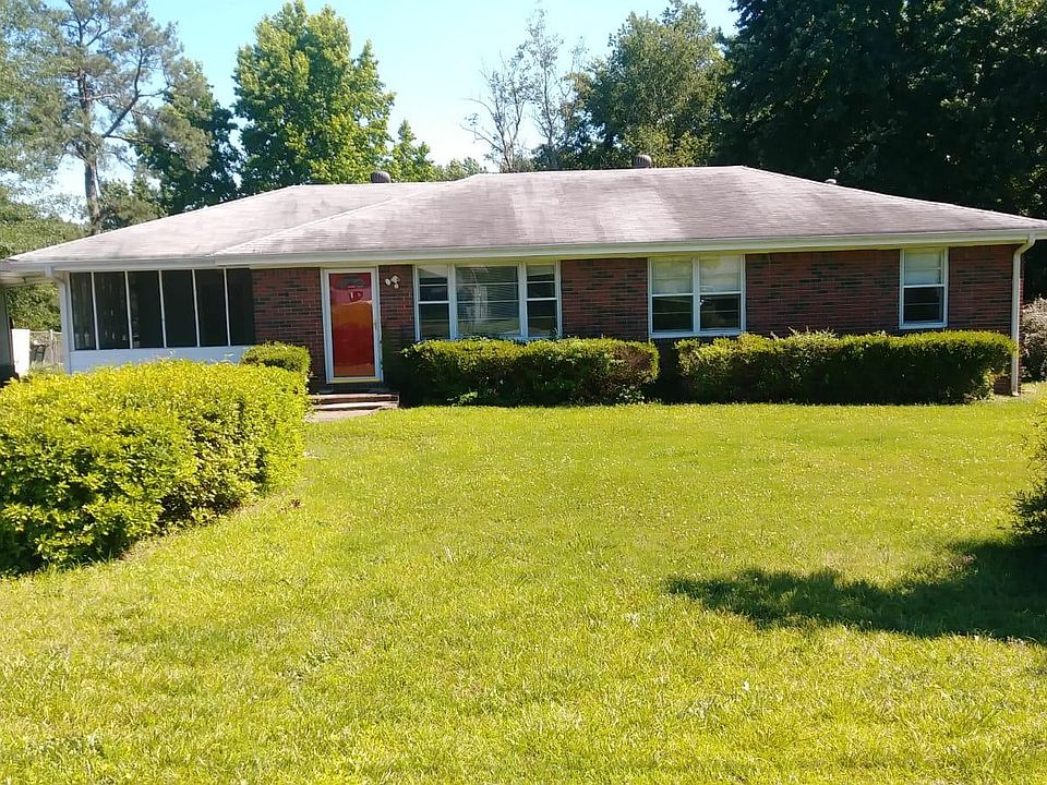 Beautiful 3 Br 2 Ba Brick Ranch Home