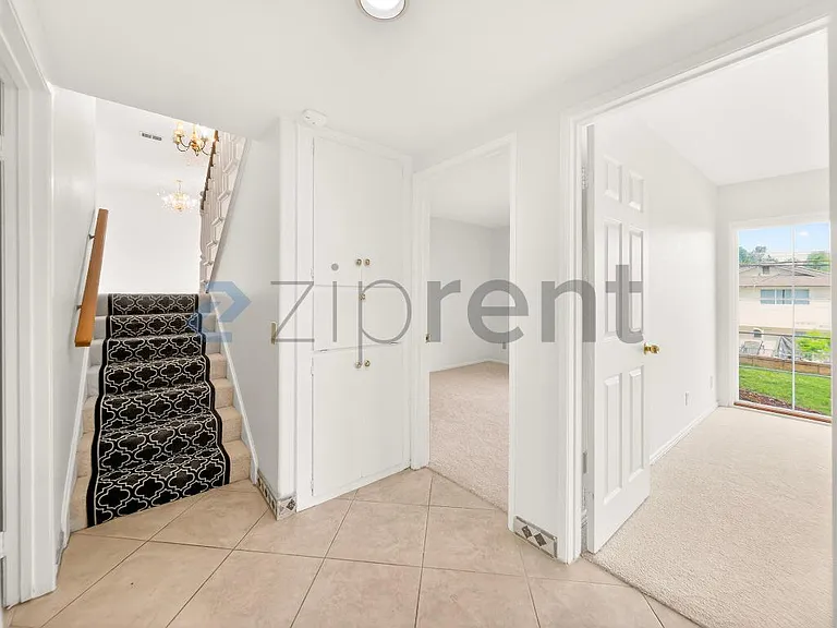 9534 Swinton Ave — Photo 32