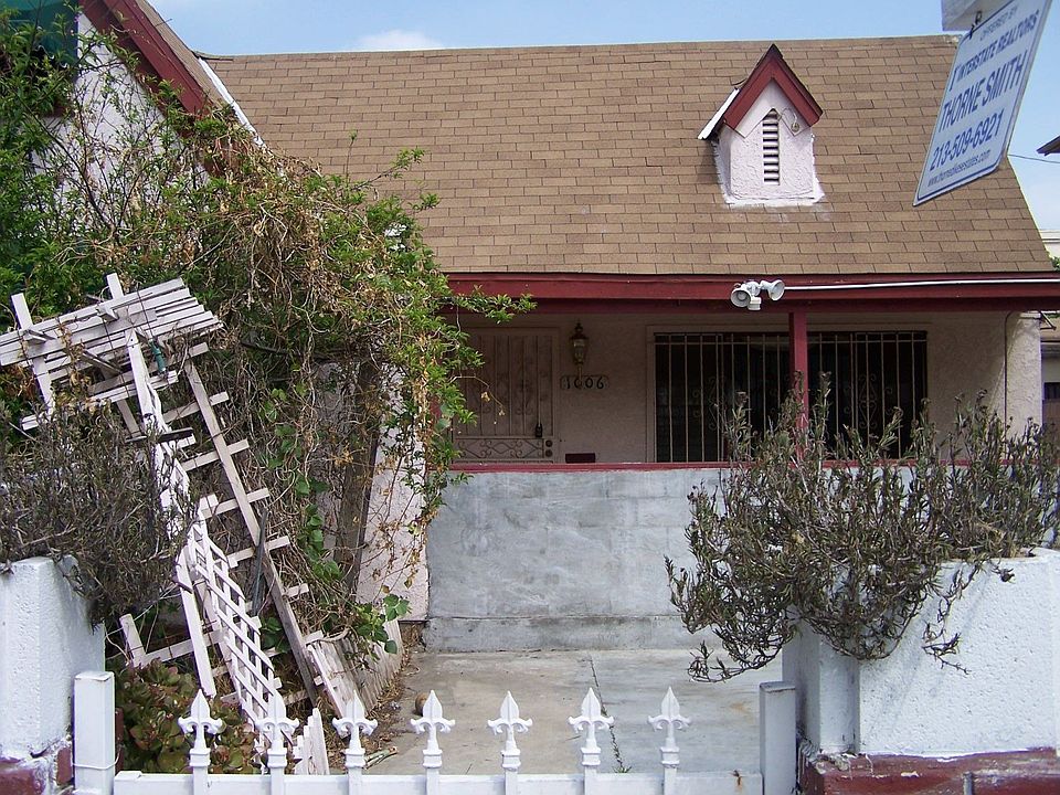 1st image of 1006 N Oxford Ave