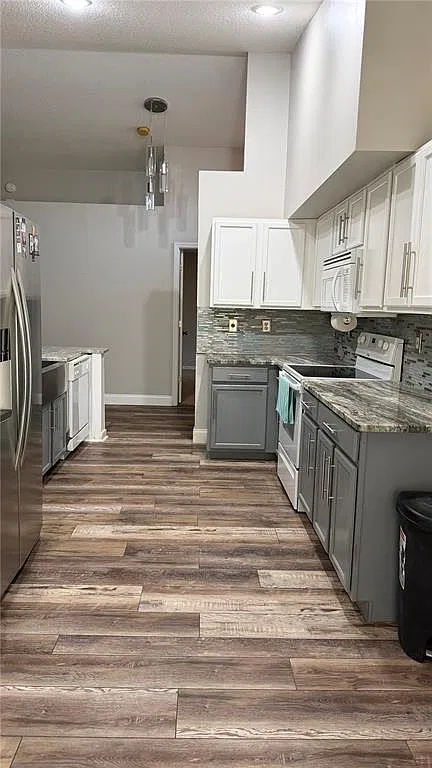 4 bed, 2.0 bath, 1916 sqft, $2,900 — Photo 4