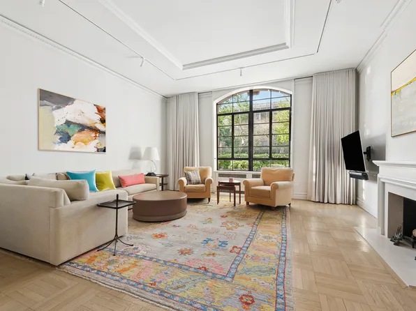 11 West 81st Street image 1 of 9