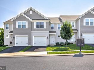 14 Southside Dr, Willow Street, PA 17584