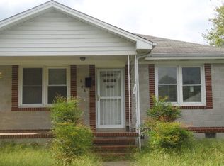 604 Clay St, Emporia, VA 23847