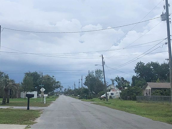 5th image of 916 Louisiana Ave