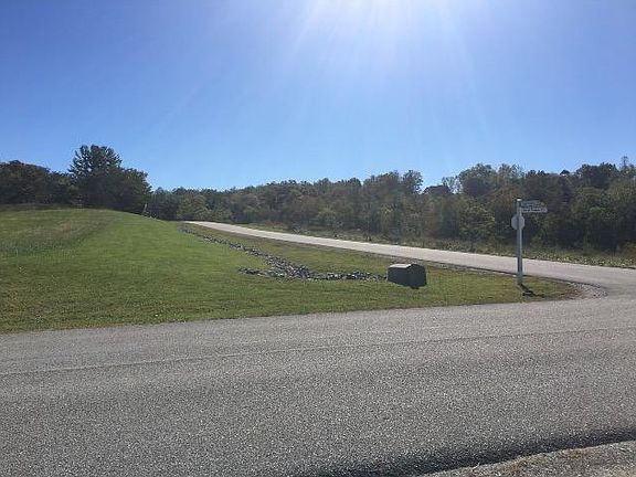 2nd image of 270 W Shore Dr