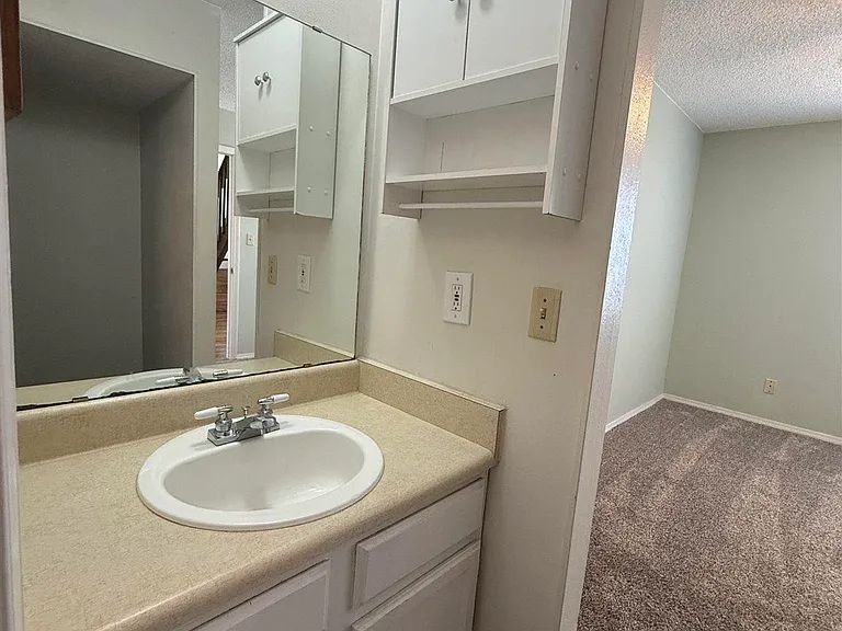 3004 Cedarwood Village Ln — Photo 13