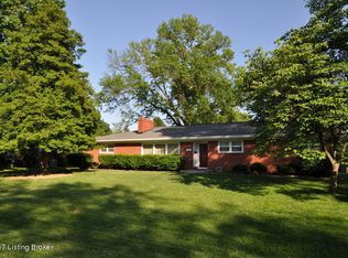 7208 Arrowwood Rd, Graymoor Devondale, KY 40222