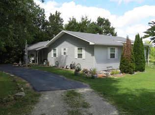411 Lilly St, Greenfield, MO 65661