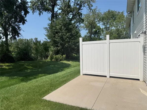 5972 NW 91st Ct, Johnston, IA 50131