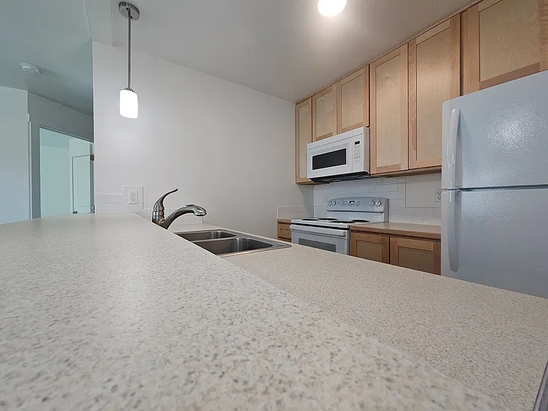 2249 N Airport Rd — Photo 11