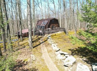 516 Red Sail Rd, Du Bois, PA 15801
