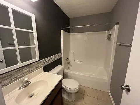 1141 Alexandria Dr — Photo 8
