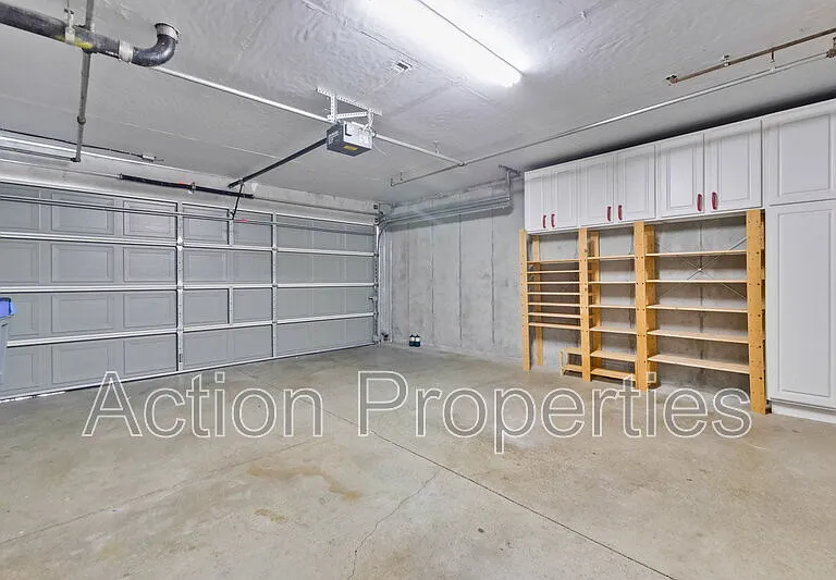 158 Holly Ct — Photo 44
