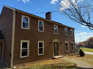 373 4th Range Rd, Pembroke, NH 03275