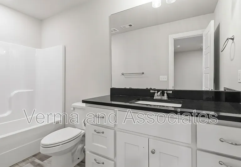 931 E Skyline Loop — Photo 26