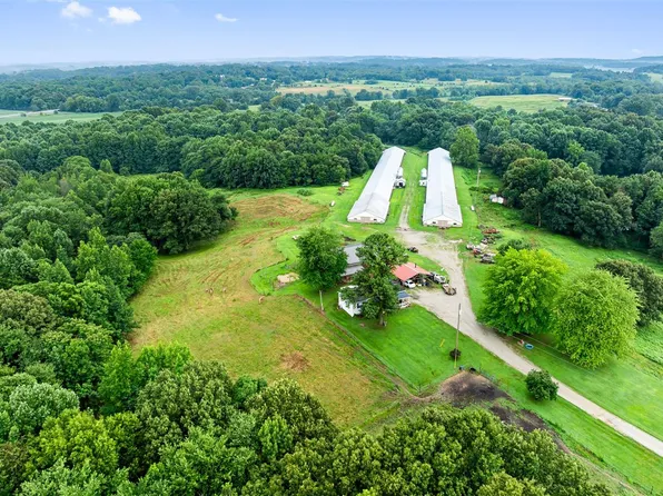 515 Boling Rd, Utica, KY 42376