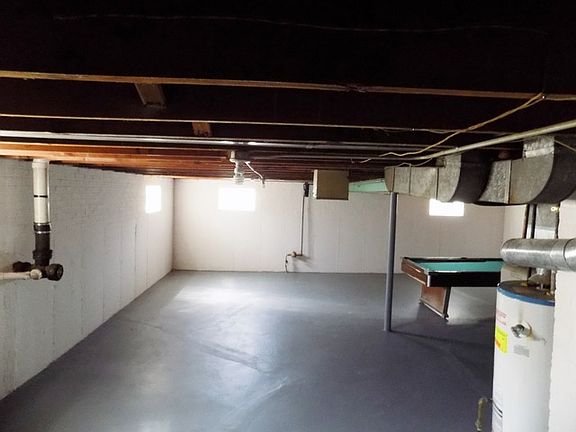 5th image of 22447 Millard Ave