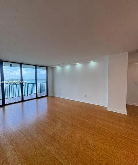 801 N Venetian Dr #1103 — Photo 8