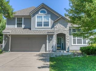 18170 W 157th St, Olathe, KS 66062