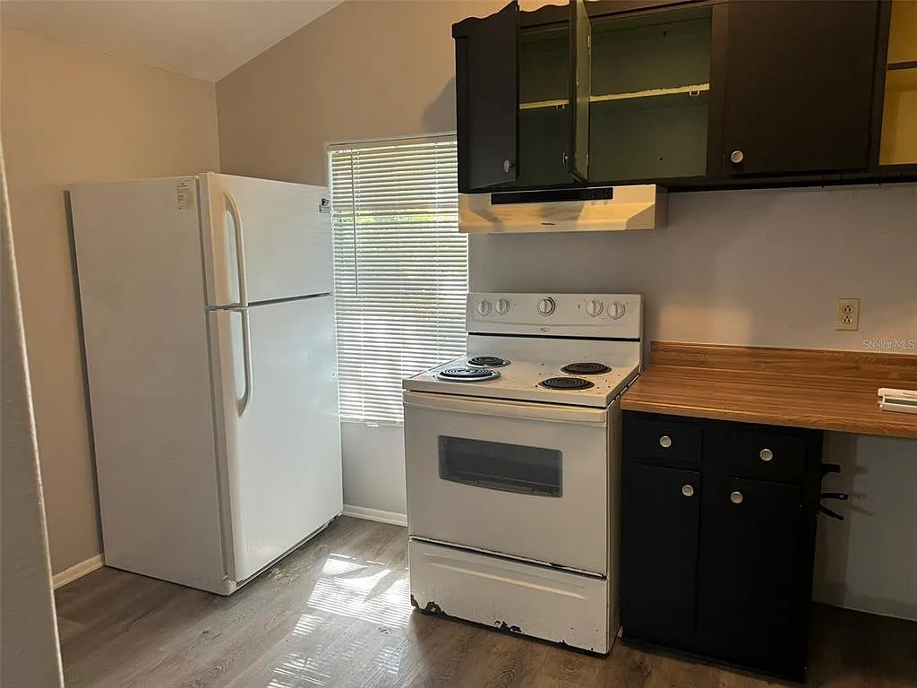 1 bed, 608 sqft, $1,350 — Photo 2