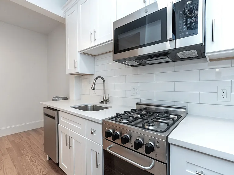 89 Park Dr #6 — Photo 5