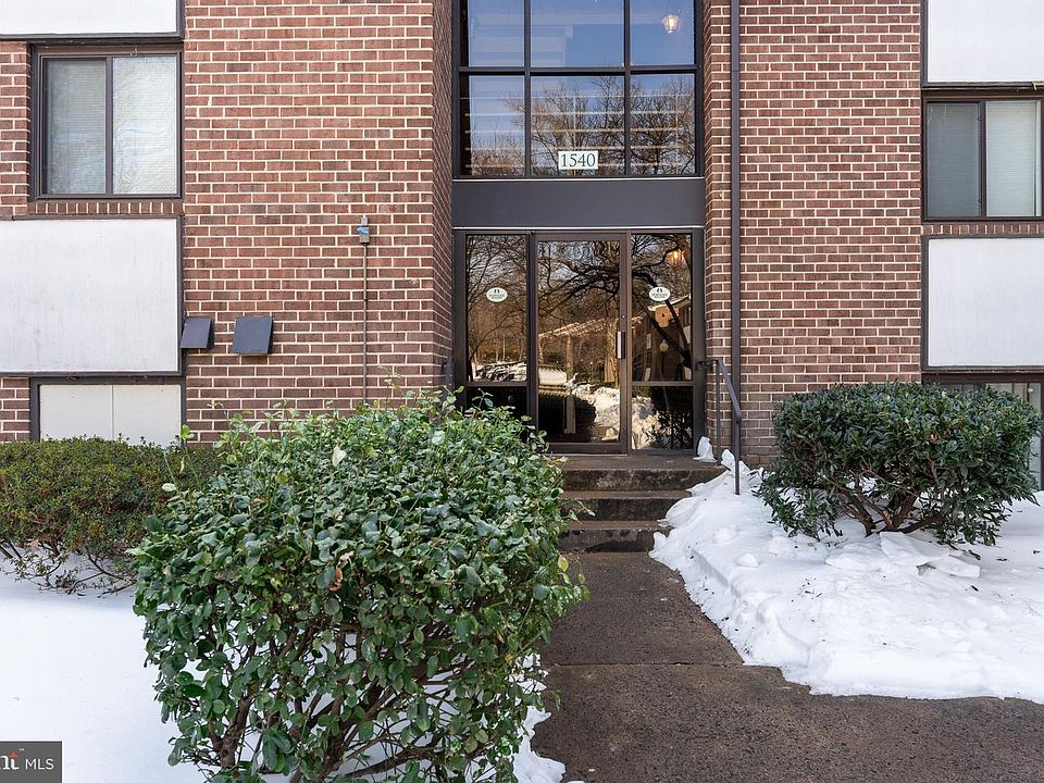 1st image of 1540 Northgate Sq APT 21B