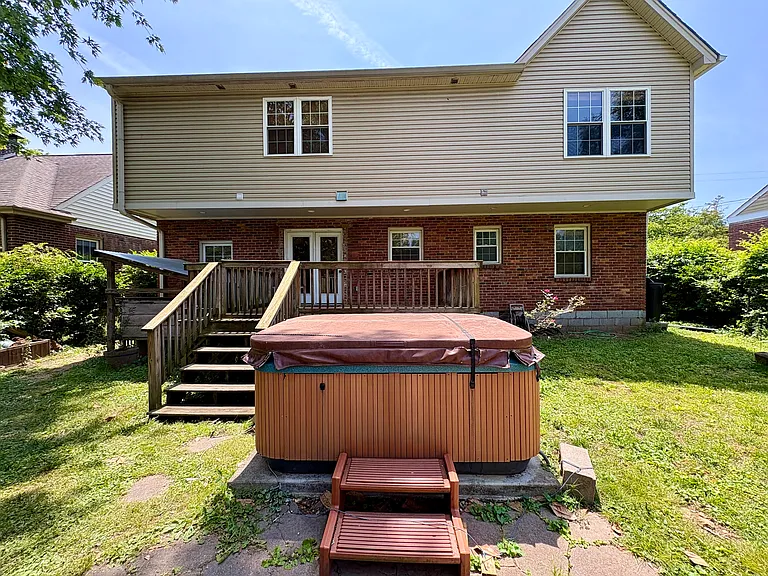 1233 Plymouth Ave — Photo 56
