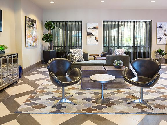 Resident cyber lounge