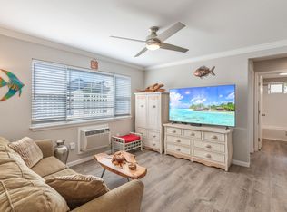 25 Apuhihi Ln APT 16B, Kihei, HI 96753