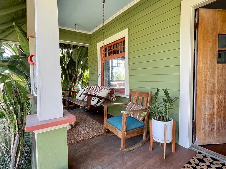 1143 N Benton Way — Photo 5
