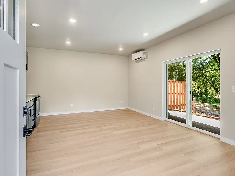 16901 SW 132nd Ter — Photo 5