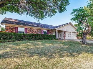 1100 Rocky Canyon Rd, Arlington, TX 76012