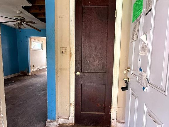 5th image of 148 Forrester St SW