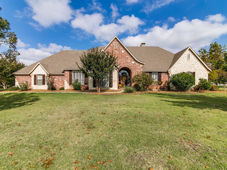 1st image of 4925 Bear Claw Ln