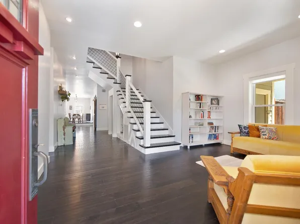 319 Pleasant St, Grass Valley, CA 95945