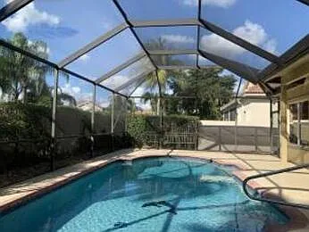 10885 La Salinas Cir #10885 — Photo 4