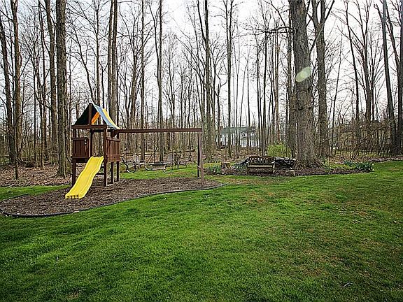 4th image of 7460 Hudson Park Dr