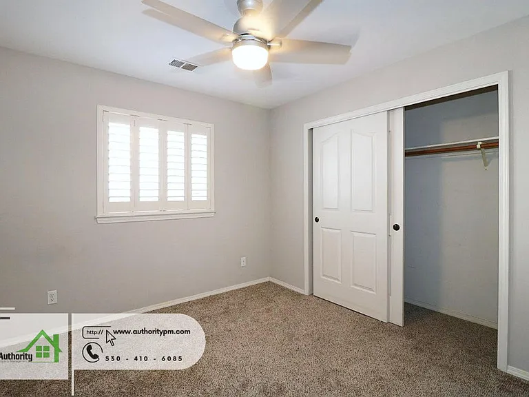 2378 Castlewood Dr — Photo 21