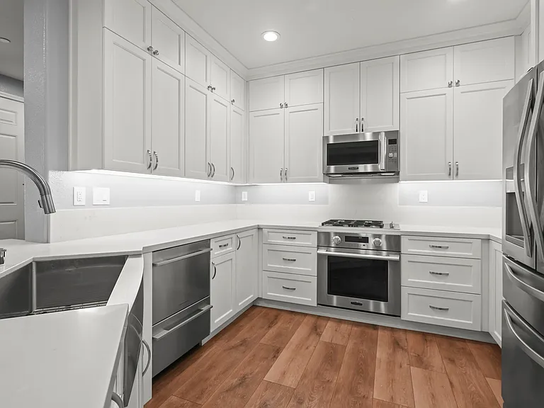 512 Falling Star Dr — Photo 7